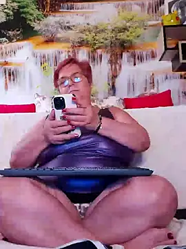 QueenPammy1 online show from February 17, 2025, 1:53 pm