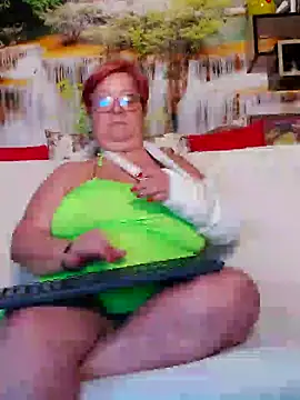 QueenPammy1 online show from February 25, 2025, 1:06 pm