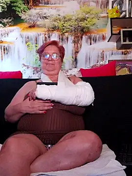 QueenPammy1 online show from March 5, 2025, 10:11 am