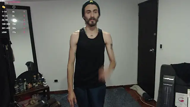 Snapshot of Aaron_malikk chatting on October 25, 2025, 7:19 pm Aaron malikk online show from October 25, 2025, 7:19 pm