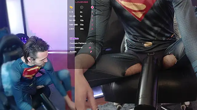 Snapshot of Aaron_malikk chatting on November 7, 2025, 1:44 pm Aaron malikk online show from November 7, 2025, 1:44 pm