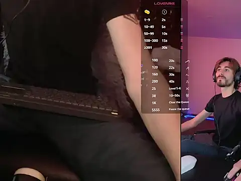 Snapshot of Aaron_malikk chatting on November 12, 2025, 3:01 pm Aaron malikk online show from November 12, 2025, 3:01 pm