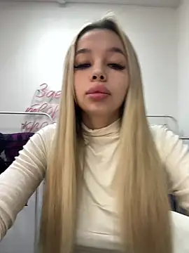 Snapshot of katyevance chatting on February 12, 2026, 7:25 am katyevance online show from February 12, 2026, 7:25 am