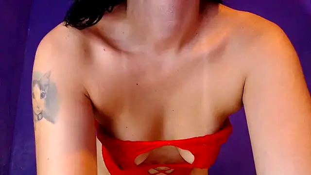 Snapshot of marina_huerta03 chatting on October 11, 2025, 6:39 pm marina huerta03 online show from October 11, 2025, 6:39 pm