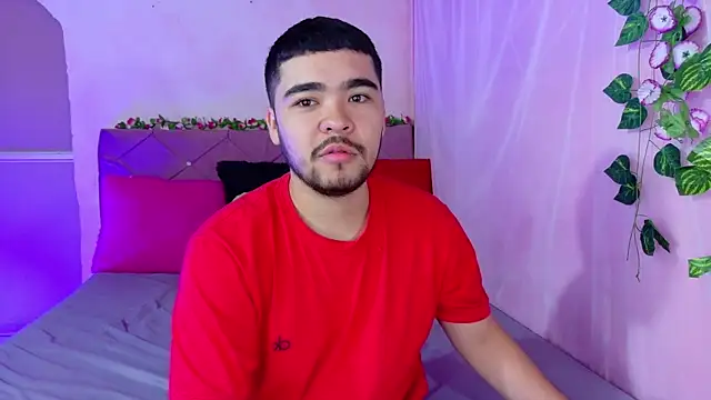 Snapshot of _mia_and_mike_ chatting on September 25, 2025, 12:42 pm  mia and mike  online show from September 25, 2025, 12:42 pm