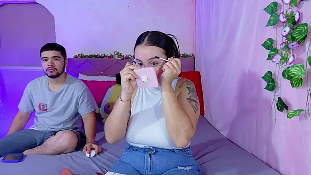 Snapshot of _mia_and_mike_ chatting on September 29, 2025, 2:00 pm  mia and mike  online show from September 29, 2025, 2:00 pm