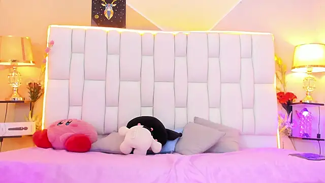 Snapshot of cherryboom23 chatting on October 12, 2025, 2:43 am cherryboom23 online show from October 12, 2025, 2:43 am