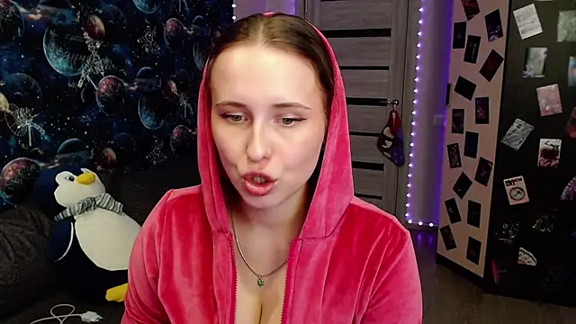 BarbiePieer online show from January 13, 2026, 5:13 am