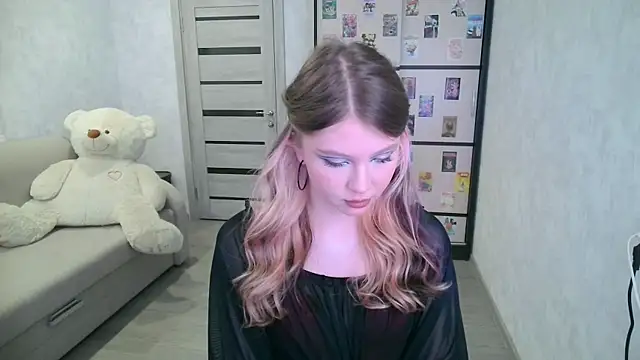 GinnyBlacky online show from June 25, 2026, 6:23 pm