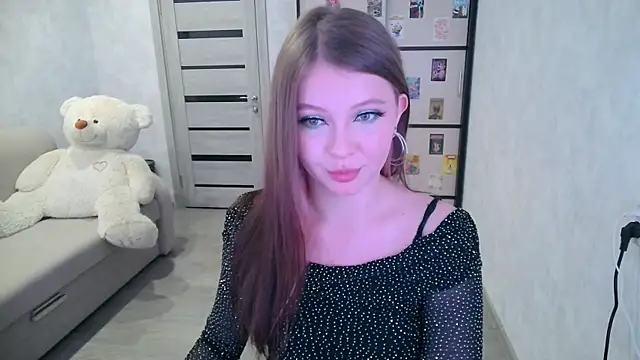 GinnyBlacky online show from August 6, 2026, 5:48 pm