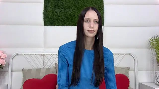 Snapshot of TaraHarris chatting on September 19, 2025, 6:37 am TaraHarris online show from September 19, 2025, 6:37 am