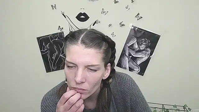 VanessaRey  online show from March 19, 2025, 10:44 am