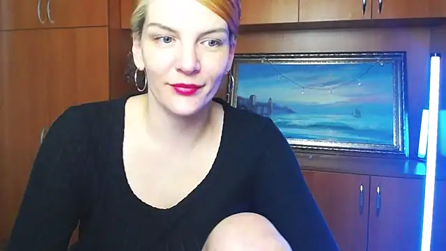 VanessaRey  online show from March 4, 2026, 5:24 am