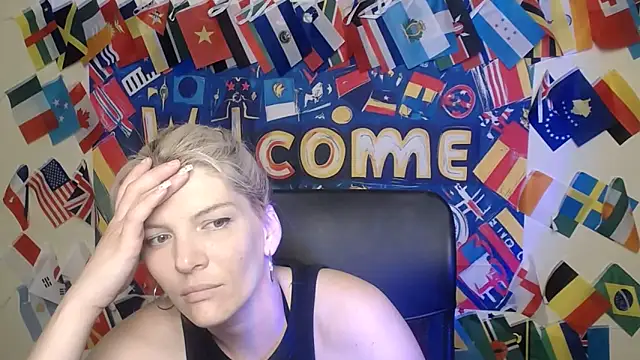 VanessaRey  online show from June 9, 2026, 6:25 am