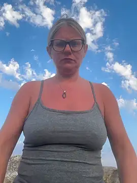 Snapshot of lady_gloria69 chatting on June 20, 2026, 7:16 pm lady gloria69 online show from June 20, 2026, 7:16 pm