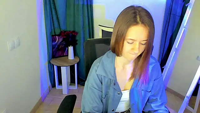 Catherine e online show from October 11, 2025, 6:39 pm