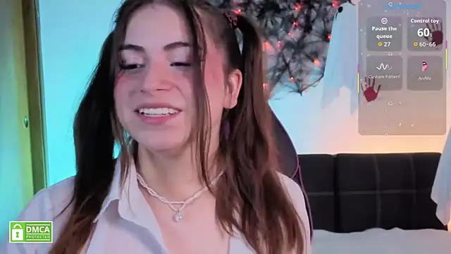 Snapshot of Taiga_Cute chatting on October 30, 2025, 8:38 am Taiga Cute online show from October 30, 2025, 8:38 am