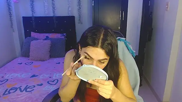 Snapshot of Lyaa_Cute chatting on March 6, 2026, 2:52 am Lyaa Cute online show from March 6, 2026, 2:52 am