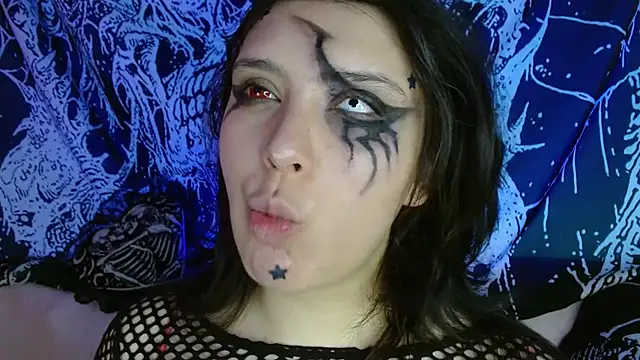 mikaskullcs online show from October 18, 2025, 8:42 pm