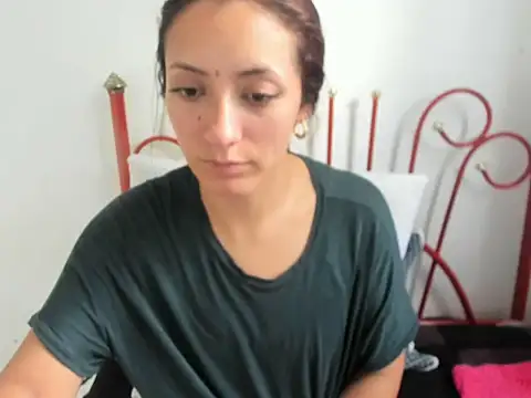 Snapshot of DulceXmile chatting on November 18, 2025, 9:41 pm DulceXmile online show from November 18, 2025, 9:41 pm