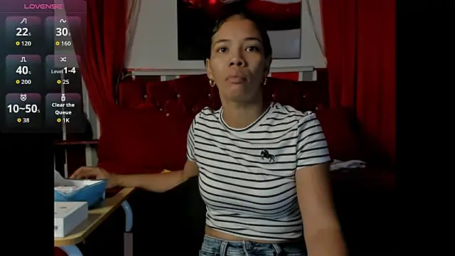 dirtyplayluna online show from September 9, 2025, 12:05 pm
