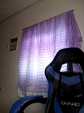 Snapshot of taimara_1 chatting on May 5, 2026, 9:56 pm taimara 1 online show from May 5, 2026, 9:56 pm