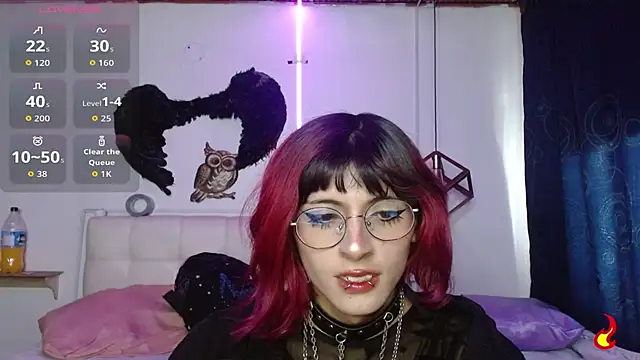 Snapshot of goth_minerva chatting on October 2, 2025, 1:40 pm goth minerva online show from October 2, 2025, 1:40 pm
