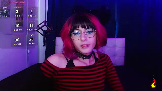 Snapshot of goth_minerva chatting on October 16, 2025, 1:56 pm goth minerva online show from October 16, 2025, 1:56 pm