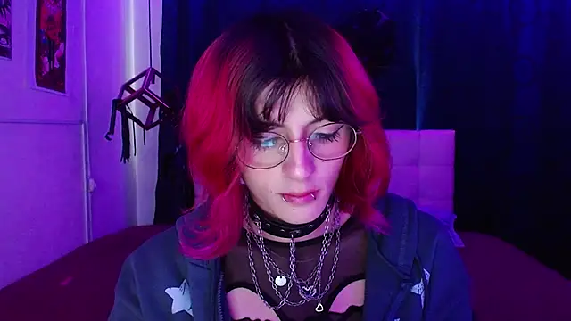 goth minerva online show from October 29, 2025, 1:24 pm