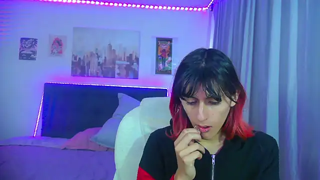 goth minerva online show from April 27, 2026, 1:31 pm