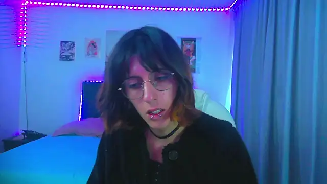 goth minerva online show from July 13, 2026, 1:36 pm