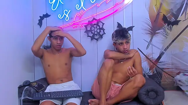 Meneaterss online show from October 6, 2025, 11:18 am