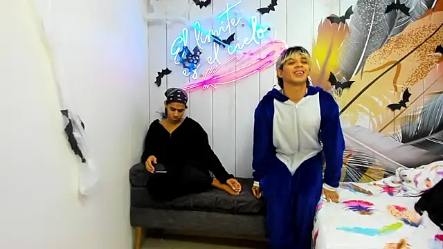 Meneaterss online show from October 17, 2025, 10:29 am