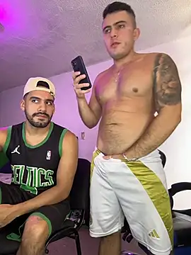 Snapshot of LucasJewely chatting on October 28, 2025, 4:53 pm LucasJewely online show from October 28, 2025, 4:53 pm