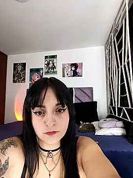 KARINNA  RAVEN online show from October 23, 2025, 1:38 am