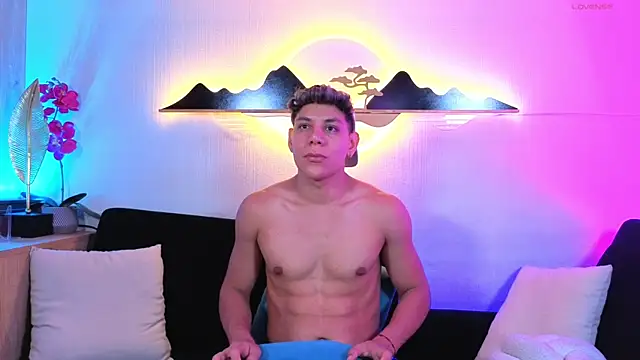 Almiboys online show from May 7, 2026, 11:32 pm