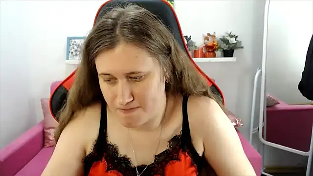 Lucky Lana online show from July 7, 2026, 2:58 am