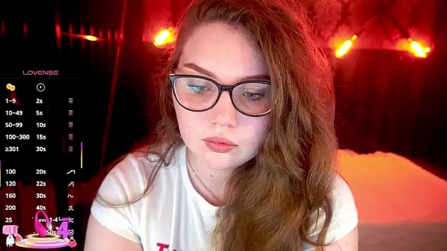 LuxSopphia online show from May 9, 2026, 12:43 pm