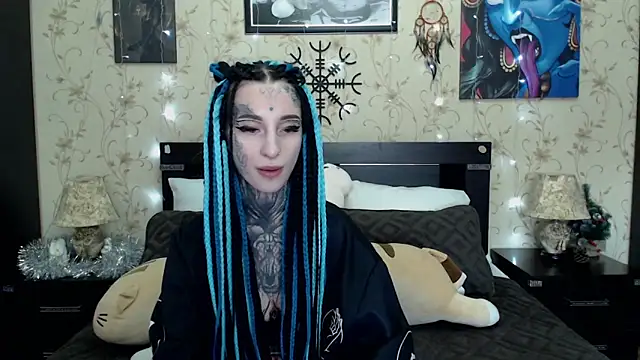 Velvetbat online show from December 14, 2025, 7:03 am