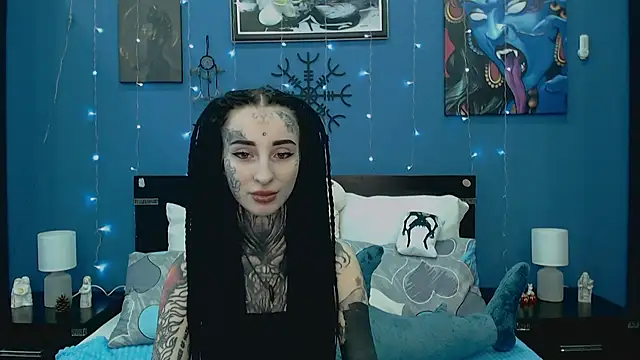 Velvetbat online show from May 8, 2026, 7:03 am