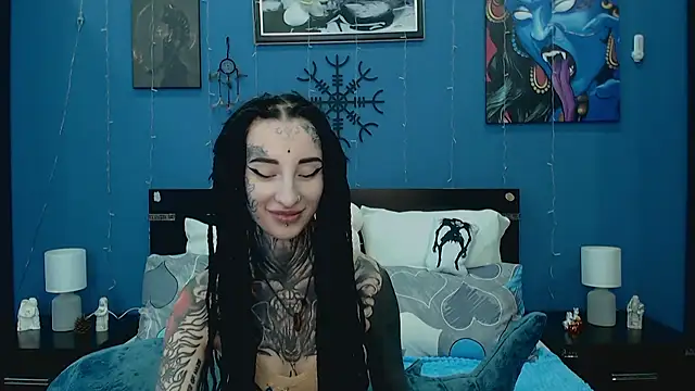 Velvetbat online show from June 10, 2026, 9:41 am