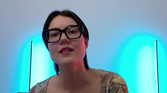 Maria Fitch online show from March 19, 2025, 4:34 pm