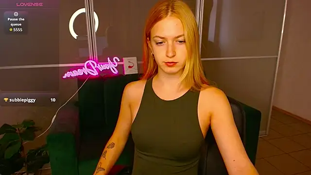 MirandaMayers online show from September 29, 2025, 11:48 am