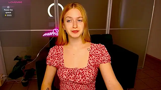 MirandaMayers online show from October 15, 2025, 7:19 am