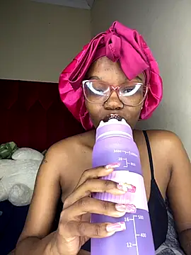 YummyMelanin117 online show from November 30, 2025, 6:45 pm