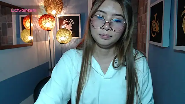 Snapshot of Fiorellaa_delsd chatting on October 1, 2025, 2:56 pm Fiorellaa delsd online show from October 1, 2025, 2:56 pm