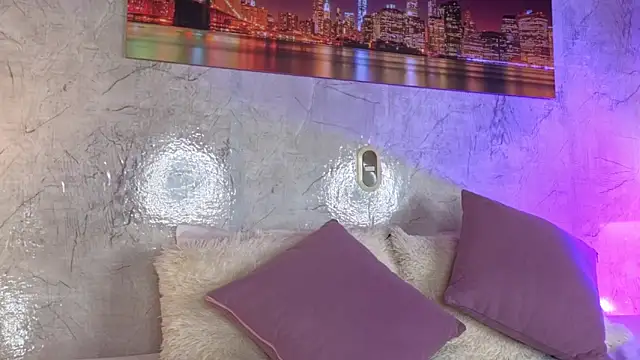 zaraquiinn online show from February 18, 2026, 2:24 pm