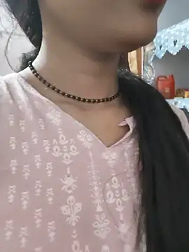 Eshwari Chopra online show from June 18, 2026, 11:42 pm