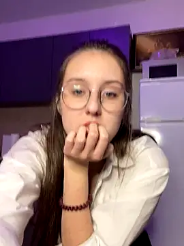 Snapshot of Vviikkssiikk chatting on October 16, 2025, 3:35 pm Vviikkssiikk online show from October 16, 2025, 3:35 pm