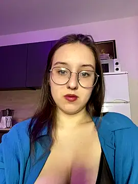 Snapshot of Vviikkssiikk chatting on October 19, 2025, 5:13 pm Vviikkssiikk online show from October 19, 2025, 5:13 pm